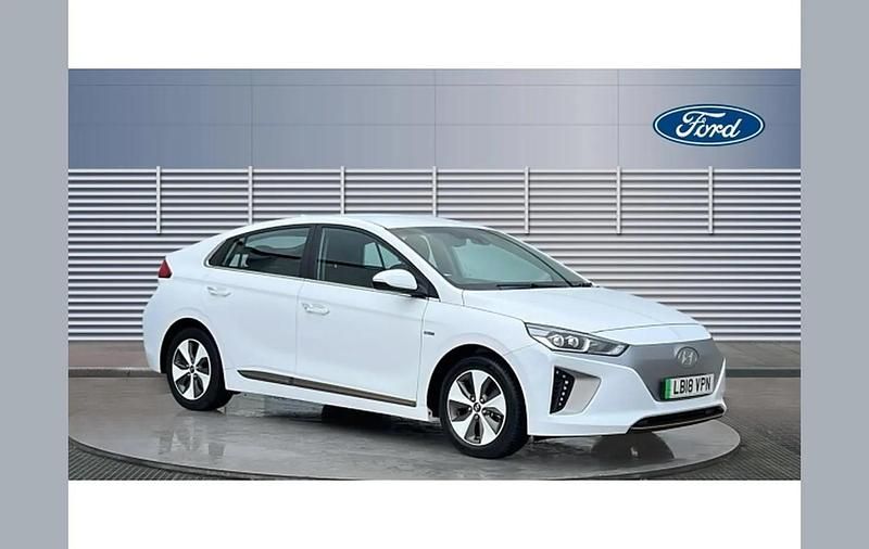 White Used 2018 Hyundai Ioniq Premium Hatchback | £8,915 (Fair price) - Image 1/4