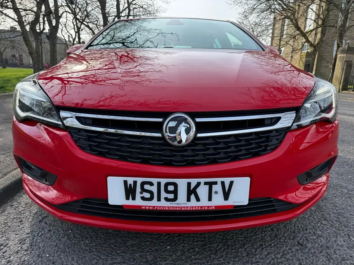 Gebraucht Vauxhall Astra S 150 PS (110 kW) 2019 Rot Kleinwagen