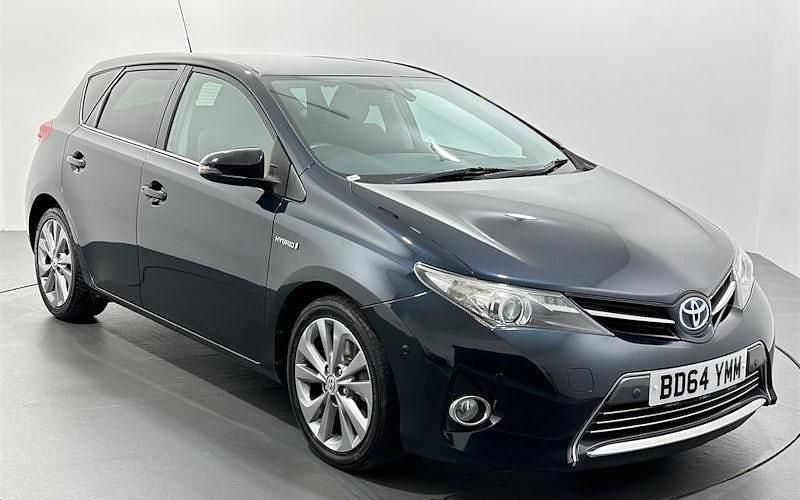 Used 2013 Toyota Auris Hybrid Hatchback | £8,843 (Fair price) - Image 1/3