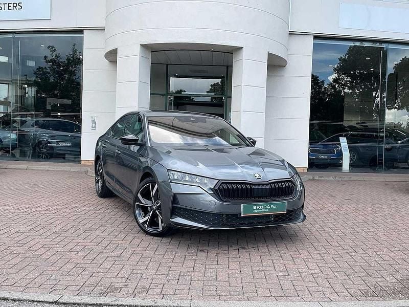 Graphite grey metallic Used 2025 Skoda Octavia SportLine Hatchback | £28,790 - Image 1/4
