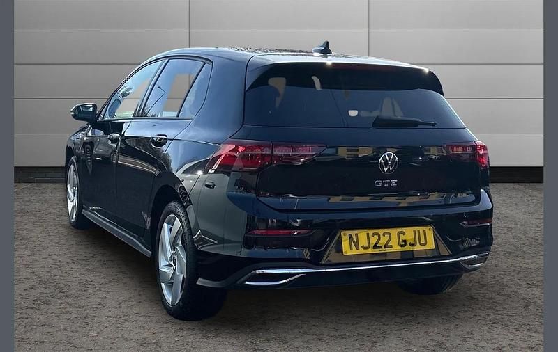 Used VW Golf VIII GTE 245 HP (180 kW) 2022 Black Hatchback