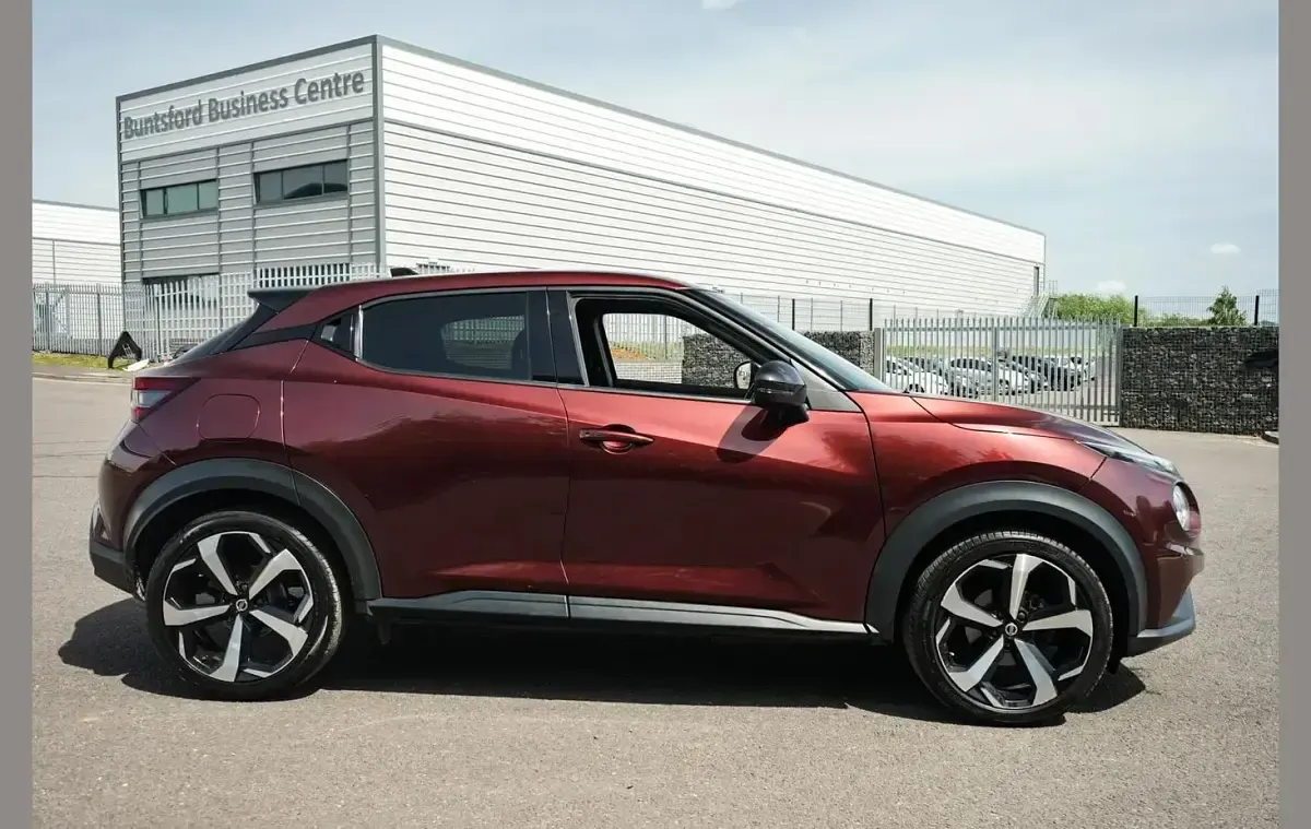 Used Nissan Juke Tekna 112 HP (82 kW) 2021 Red SUV