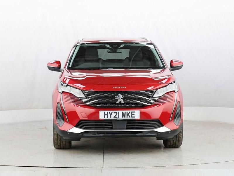 Used Peugeot 5008 Allure Premium 130 HP (95 kW) 2021 Red SUV