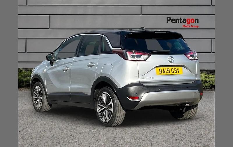 Used Vauxhall Crossland X Elite 130 HP (95 kW) 2019 Silver SUV