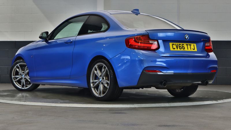 Used BMW M240 Comfort Edition 335 HP (246 kW) 2016 Blue Coupe