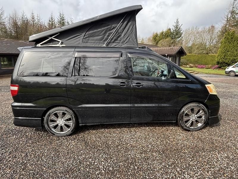 Usado Toyota Alphard 2023 Preto Monovolume