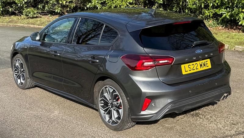 Used Ford Focus ST-Line 120 HP (88 kW) 2022 Grey Hatchback