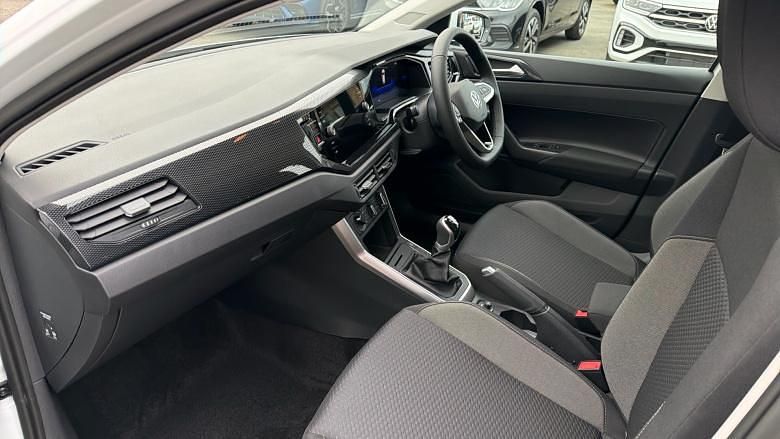 Used VW Polo Life 80 HP (58 kW) 2025 Hatchback