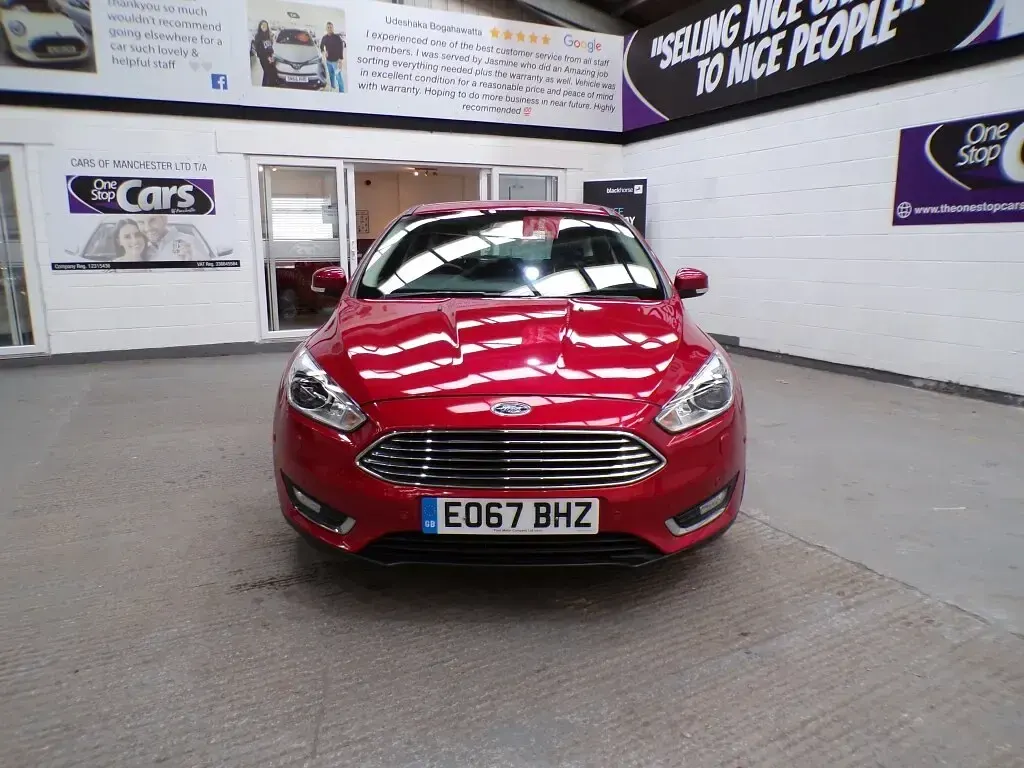Used Ford Focus Titanium X 120 HP (88 kW) 2017 Red Hatchback