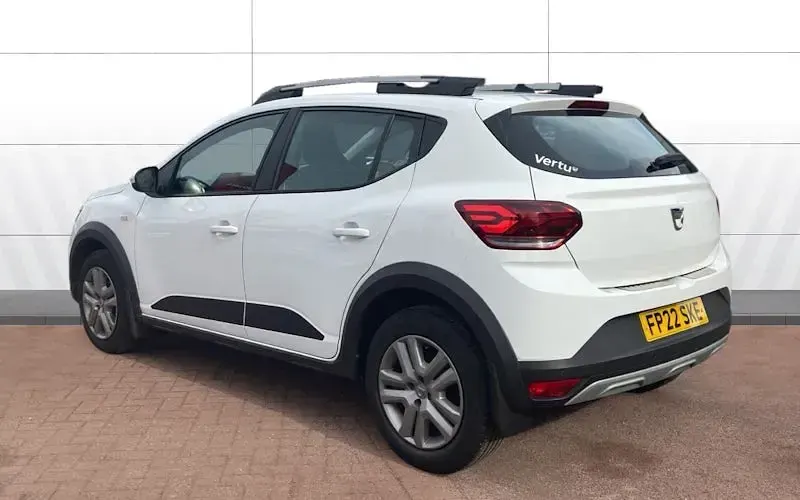 Used Dacia Sandero Comfort 91 HP (66 kW) 2022 White Hatchback