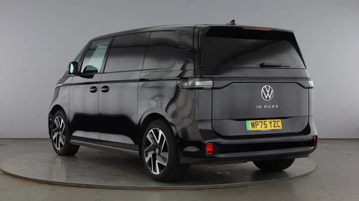 Używany VW ID. Buzz 210 kW (286 KM) 2025 Czarny Minivan