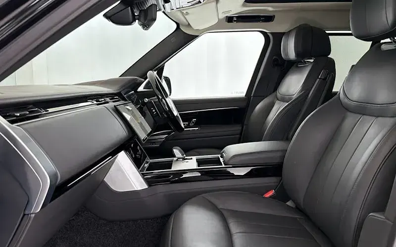 Second-hand Land Rover Range Rover Autobiography 460 CP (338 kW) 2026 SUV