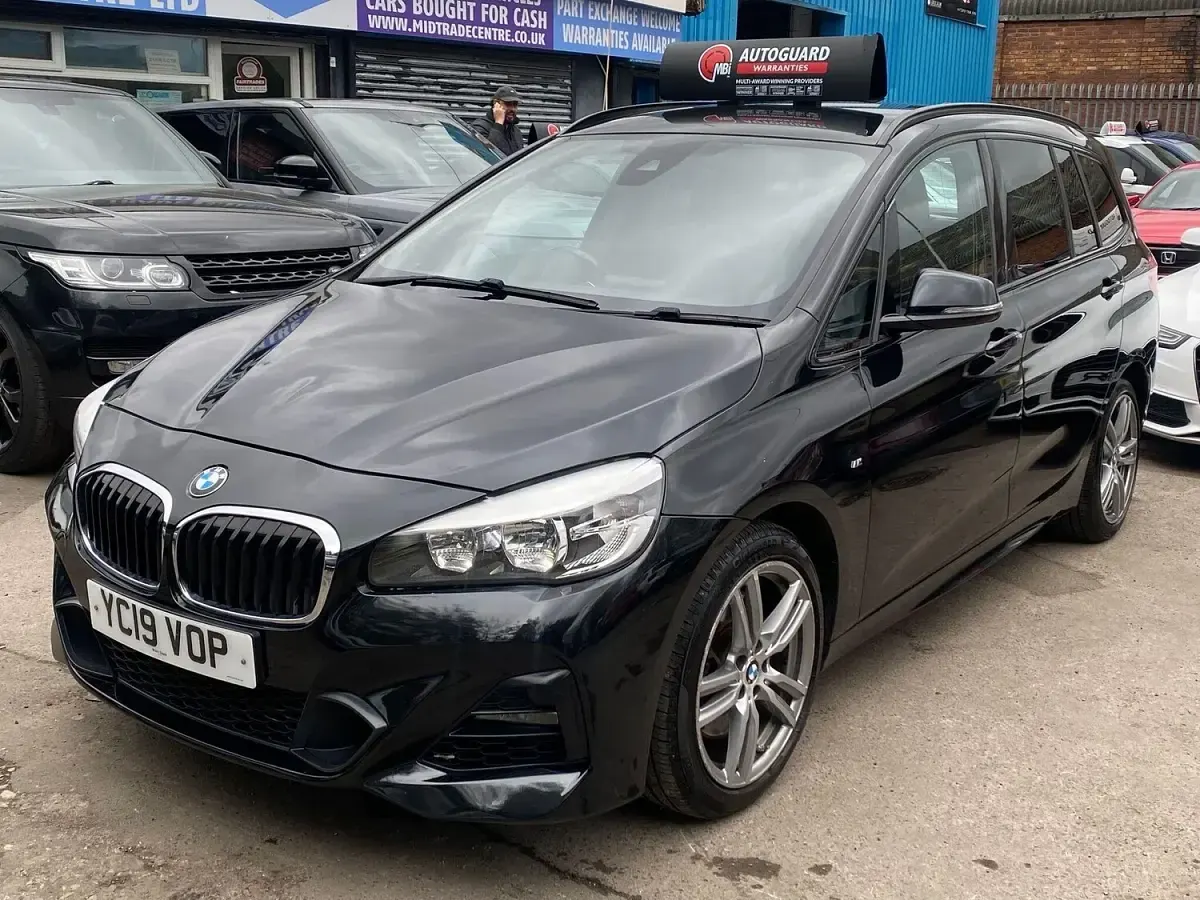 Usado BMW 220 M Sport 2019 Negro Familiar