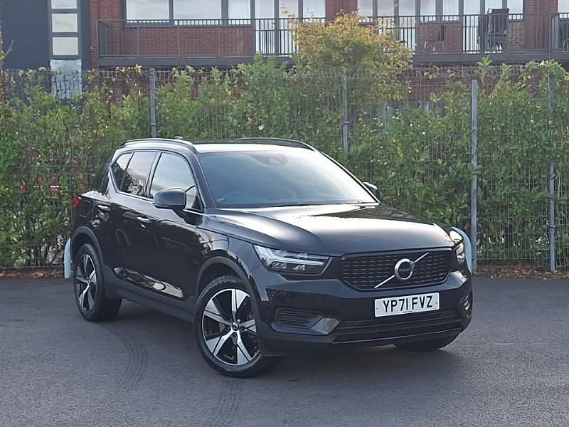 Black Used 2021 Volvo XC40 R-Design SUV | £23,998 (Fair price) - Image 1/4