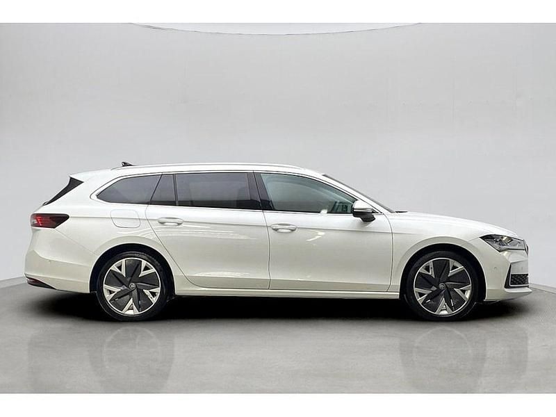 Used Skoda Superb SE L 110 HP (80 kW) 2025 Pure white Estate