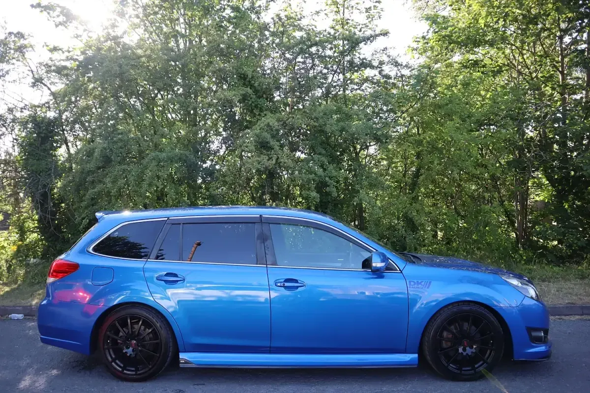 Used Subaru Legacy GT 170 HP (125 kW) 2010 Blue Estate