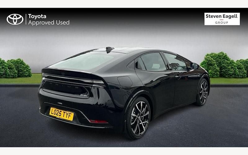 Used Toyota Prius 223 HP (164 kW) 2026 Hatchback