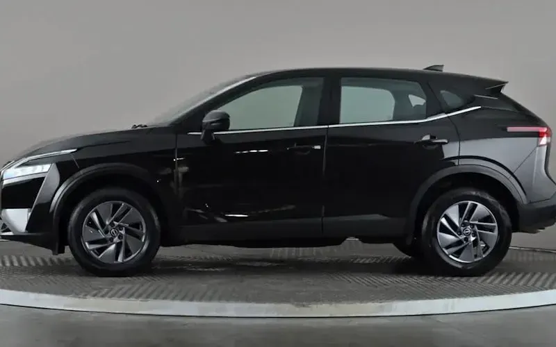 Used Nissan Qashqai Acenta Premium 140 HP (102 kW) 2023 Black SUV
