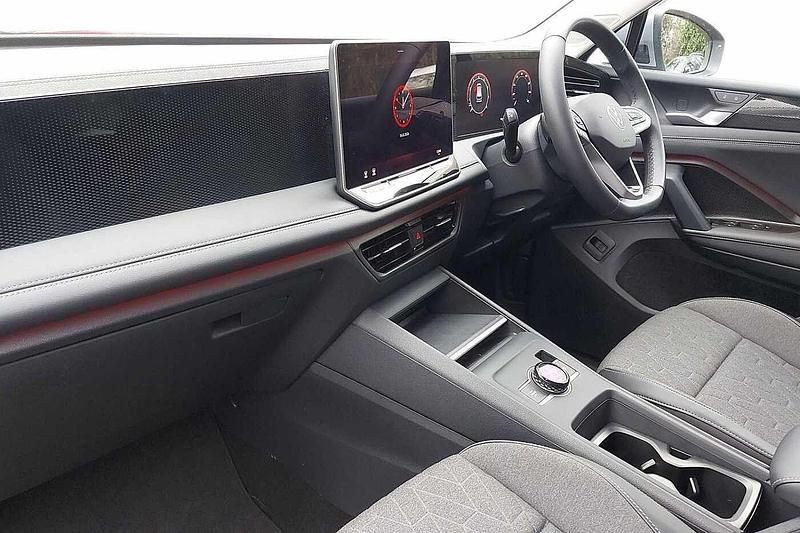 New VW Tiguan Match 150 HP (110 kW) 2025 Silver SUV