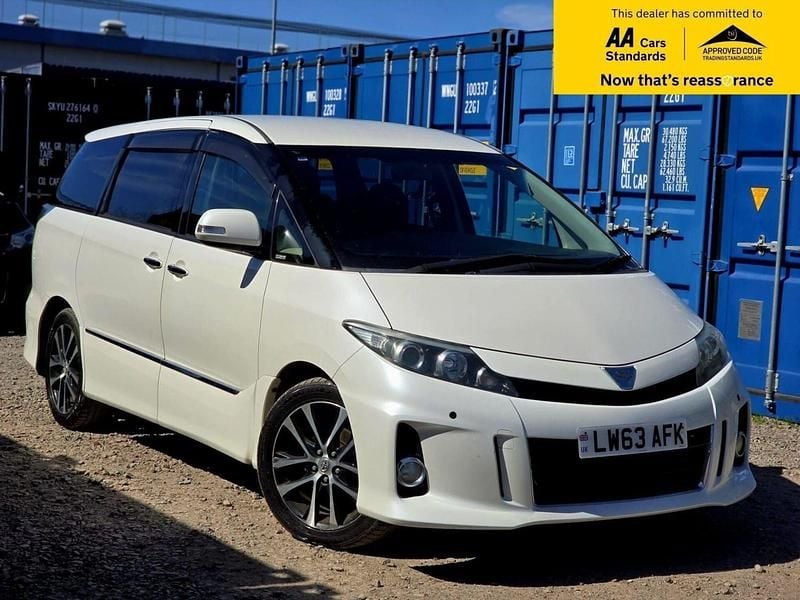 Used Toyota Estima 170 HP (125 kW) 2013 White MPV