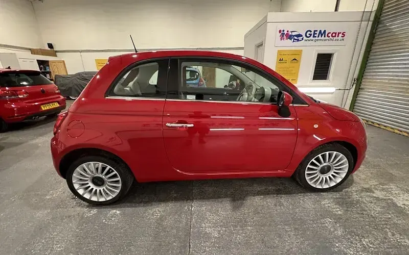 Used Fiat 500 Lounge 69 HP (50 kW) 2019 Hatchback