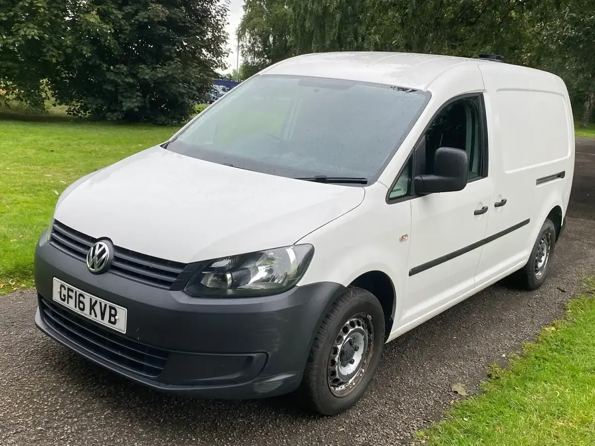 Used VW Caddy Startline 102 HP (75 kW) 2016 White MPV
