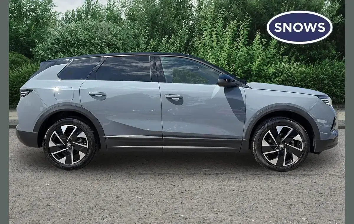 Used Vauxhall Grandland X Ultimate 145 HP (106 kW) 2025 Grey SUV