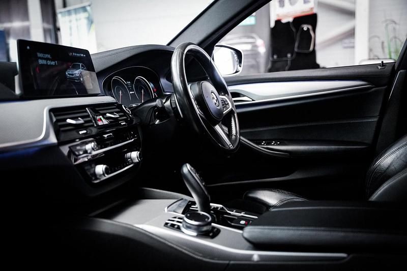 Used BMW 530e M Sport 2017 Blue Sedan