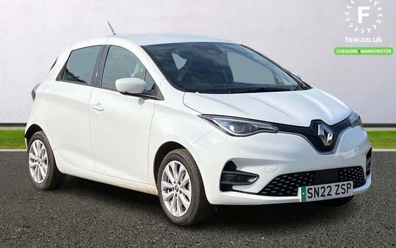 White Used 2022 Renault Rapid Version S Hatchback | £9,899 (Good price) - Image 1/3