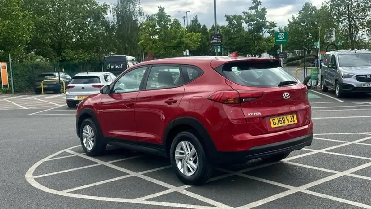 Used Hyundai Tucson 130 HP (95 kW) 2018 Red SUV