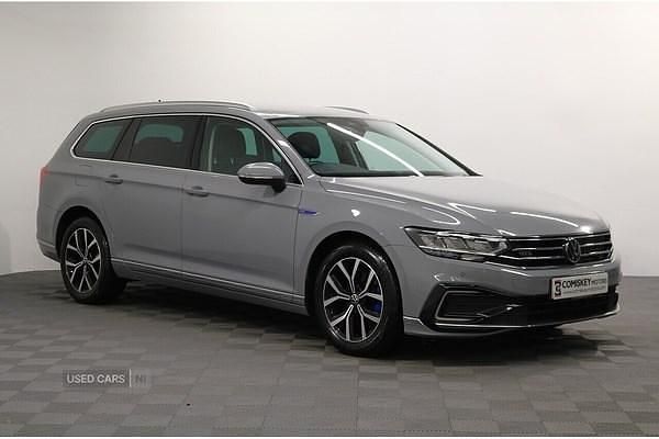 Used VW Passat GTE 218 HP (160 kW) 2022 Grey Estate