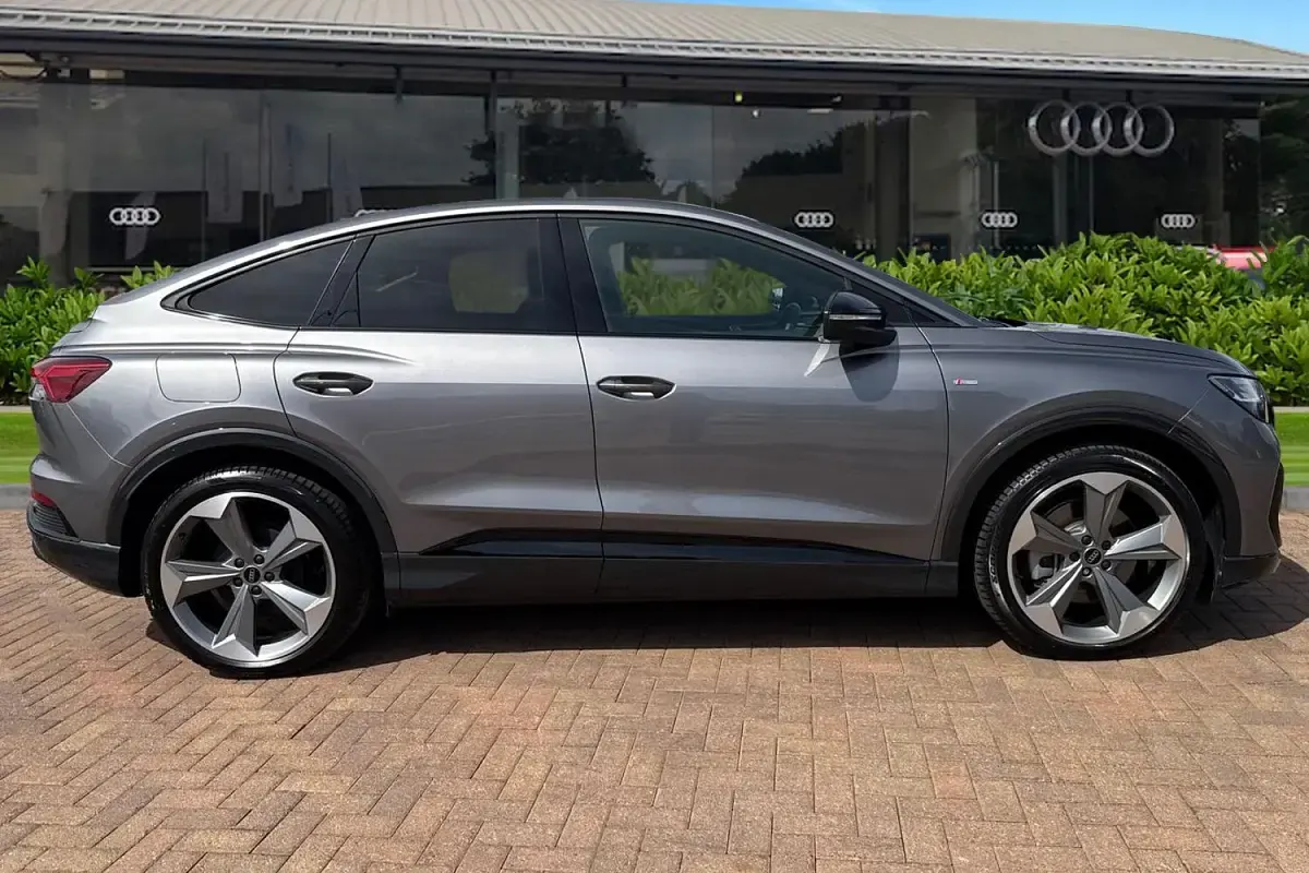 Used Audi Q4 e-tron Black Edition 210 kW (286 HP) 2025 Grey SUV