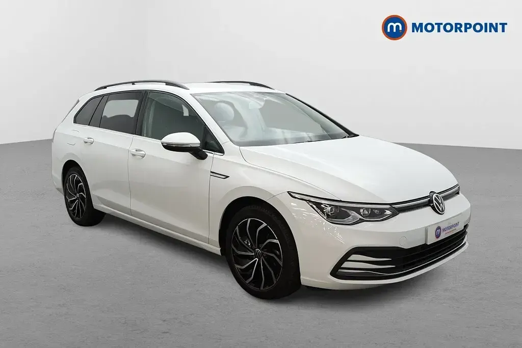 Used VW Golf VIII Style 131 HP (96 kW) 2022 Estate