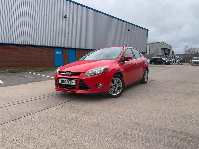 Used Ford Focus Titanium 2014 Red Hatchback