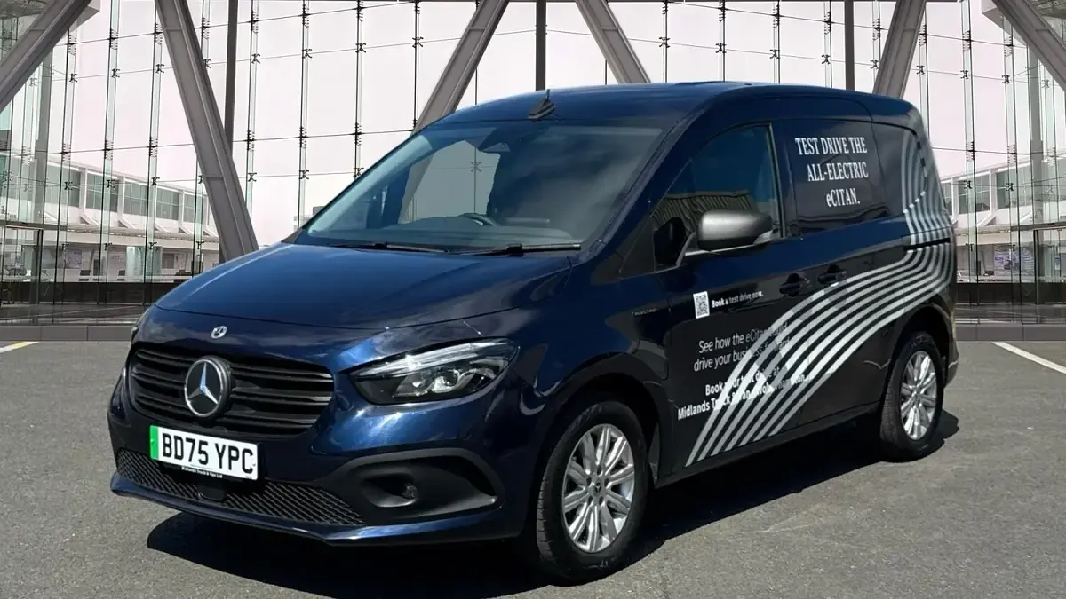 New Mercedes eCitan Premium 89 kW (122 HP) 2025 Blue Van