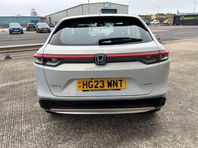 Used Honda HR-V Advance 131 HP (96 kW) 2023 White SUV