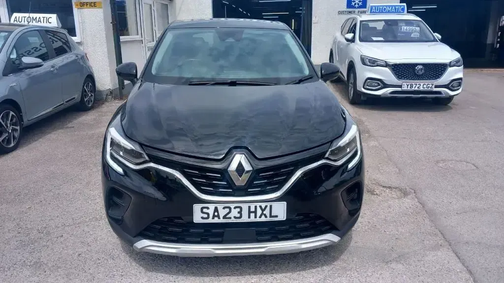 Used Renault Captur Evolution 91 HP (66 kW) 2023 Black SUV