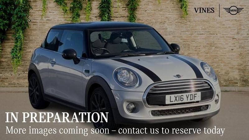 Used Mini Cooper Hatch 134 HP (98 kW) 2016 Silver Hatchback