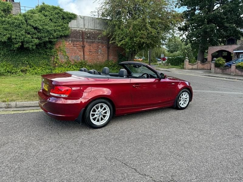 Used BMW 118 Cabriolet 143 HP (105 kW) 2011 Red Cabriolet