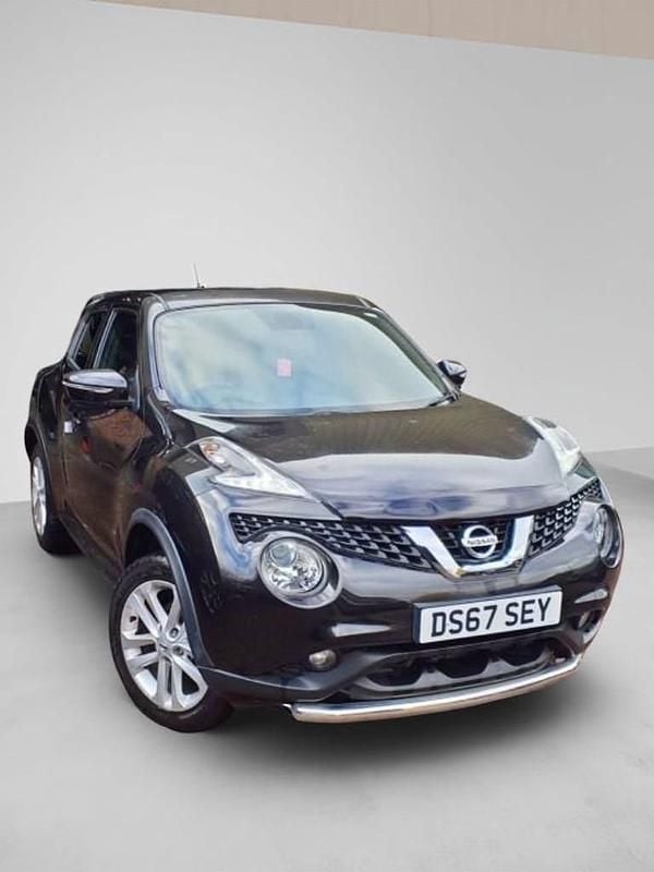 Black Used 2017 Nissan Juke N-Connecta SUV | £8,395 (Good price) - Image 1/4