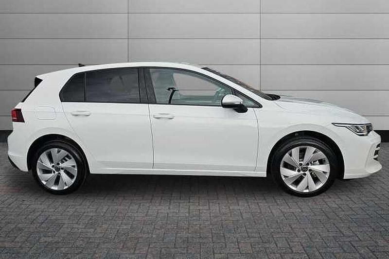 New VW Golf VIII Match 115 HP (84 kW) 2026 Pure white Hatchback