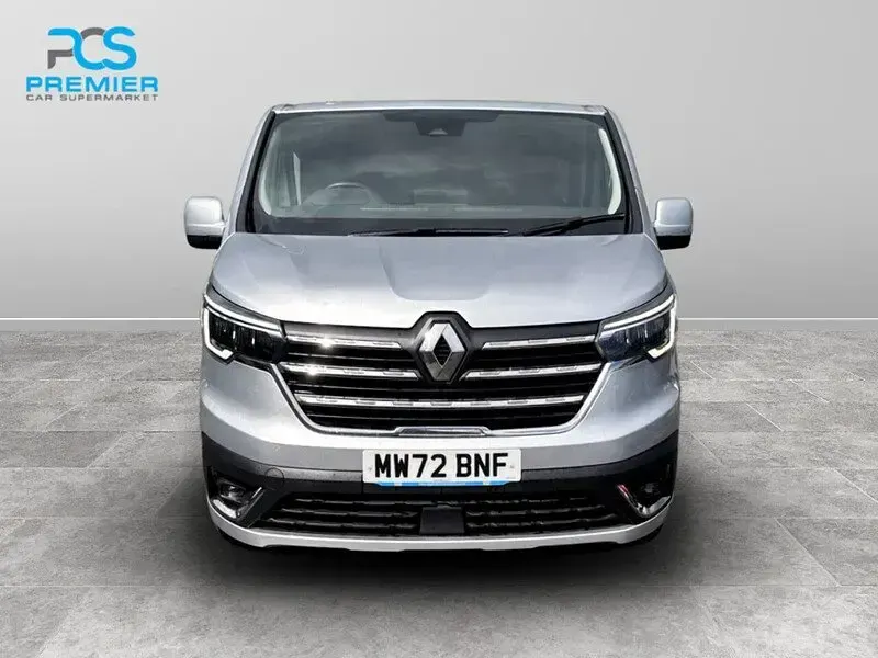 Used Renault Trafic 2022 Highland grey