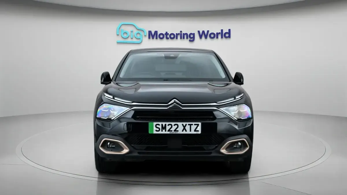Used Citroën e-C4 100 kW (136 HP) 2022 Black Hatchback