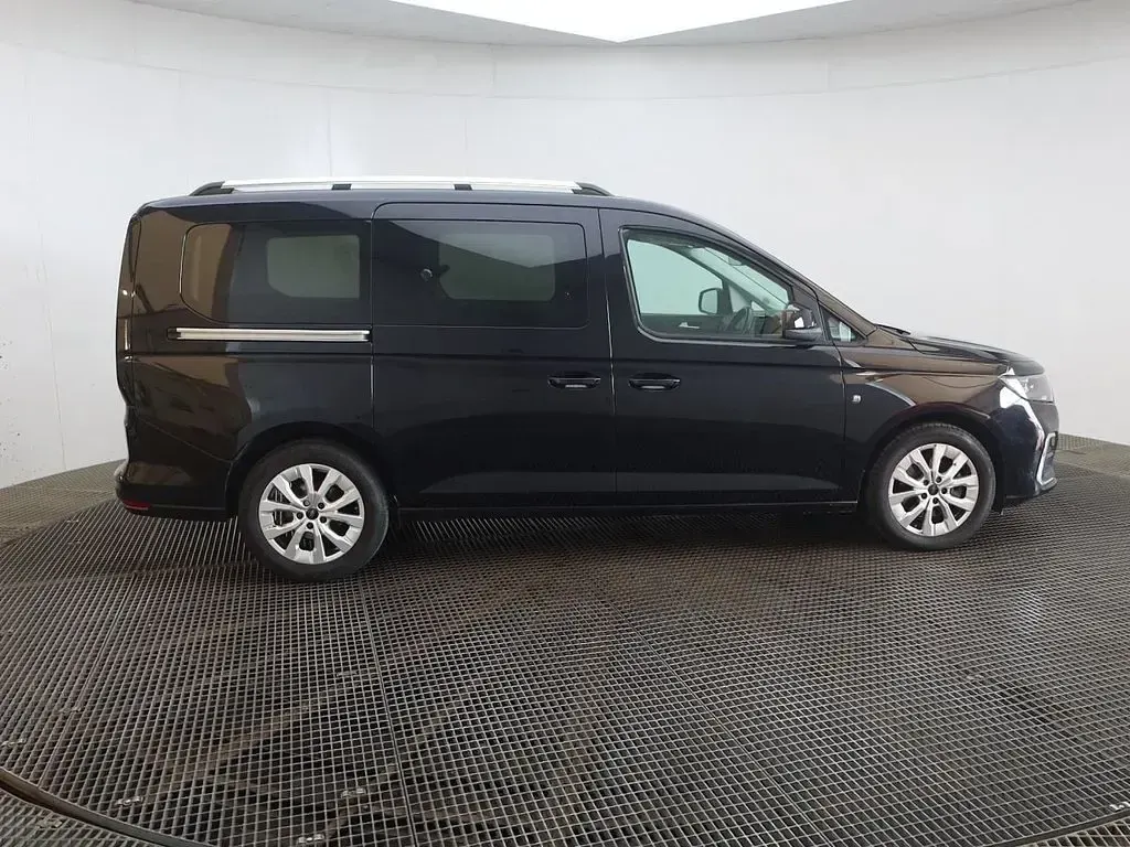 Used Ford Tourneo Connect Titanium 122 HP (89 kW) 2025 Black MPV