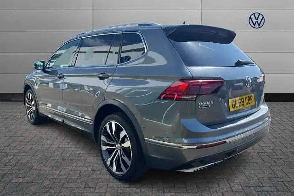Used VW Tiguan Allspace R-line 150 HP (110 kW) 2019 Grey SUV