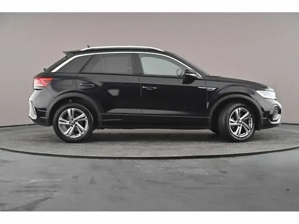 Usado VW T-Roc 150 HP (110 kW) 2025 SUV