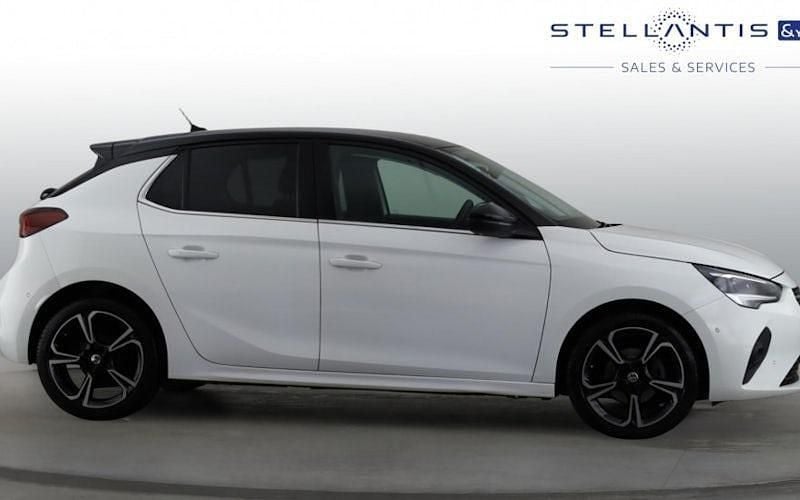Used Vauxhall Corsa Edition 75 HP (55 kW) 2022 White Hatchback