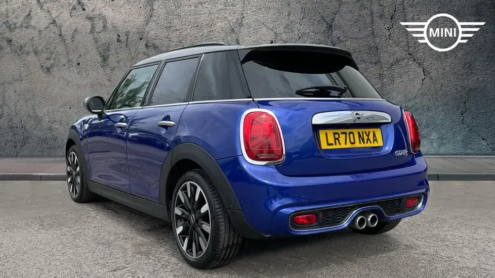 Used Mini Cooper S Exclusive 192 HP (141 kW) 2020 Blue Hatchback