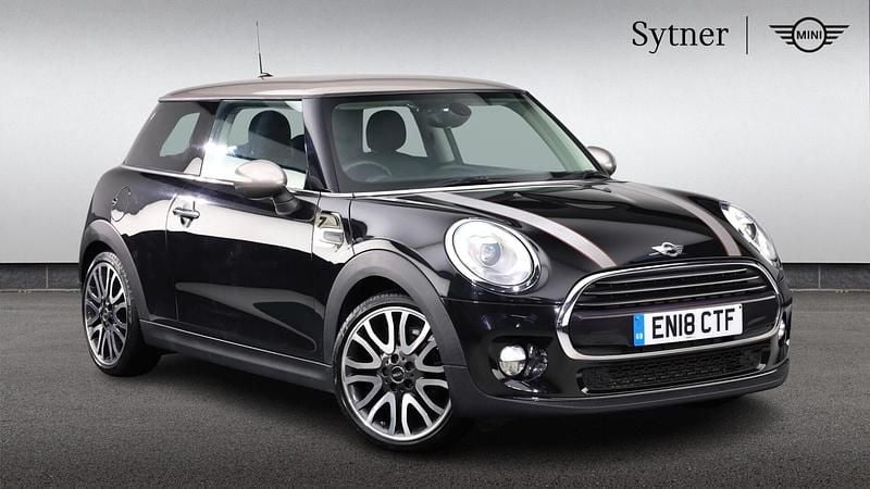 Black Used 2018 Mini Cooper Hatch Hatchback | £16,000 (Good price) - Image 1/4