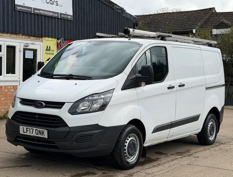 Used Ford Transit Custom 105 HP (77 kW) 2017 White Van